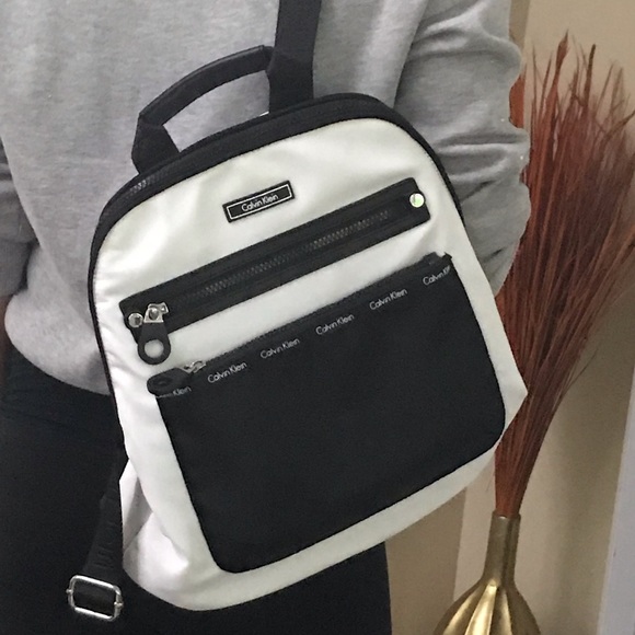 Backpack - Picture 3 of 3